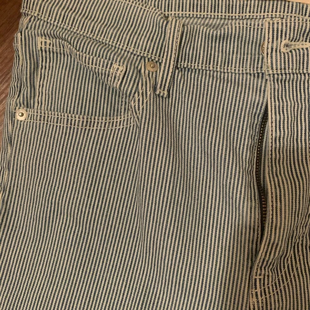 LEVIS - Picture 4 of 4